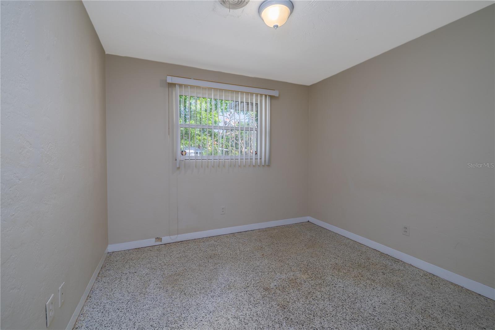 ELLISON HOMES ROYAL - Residential