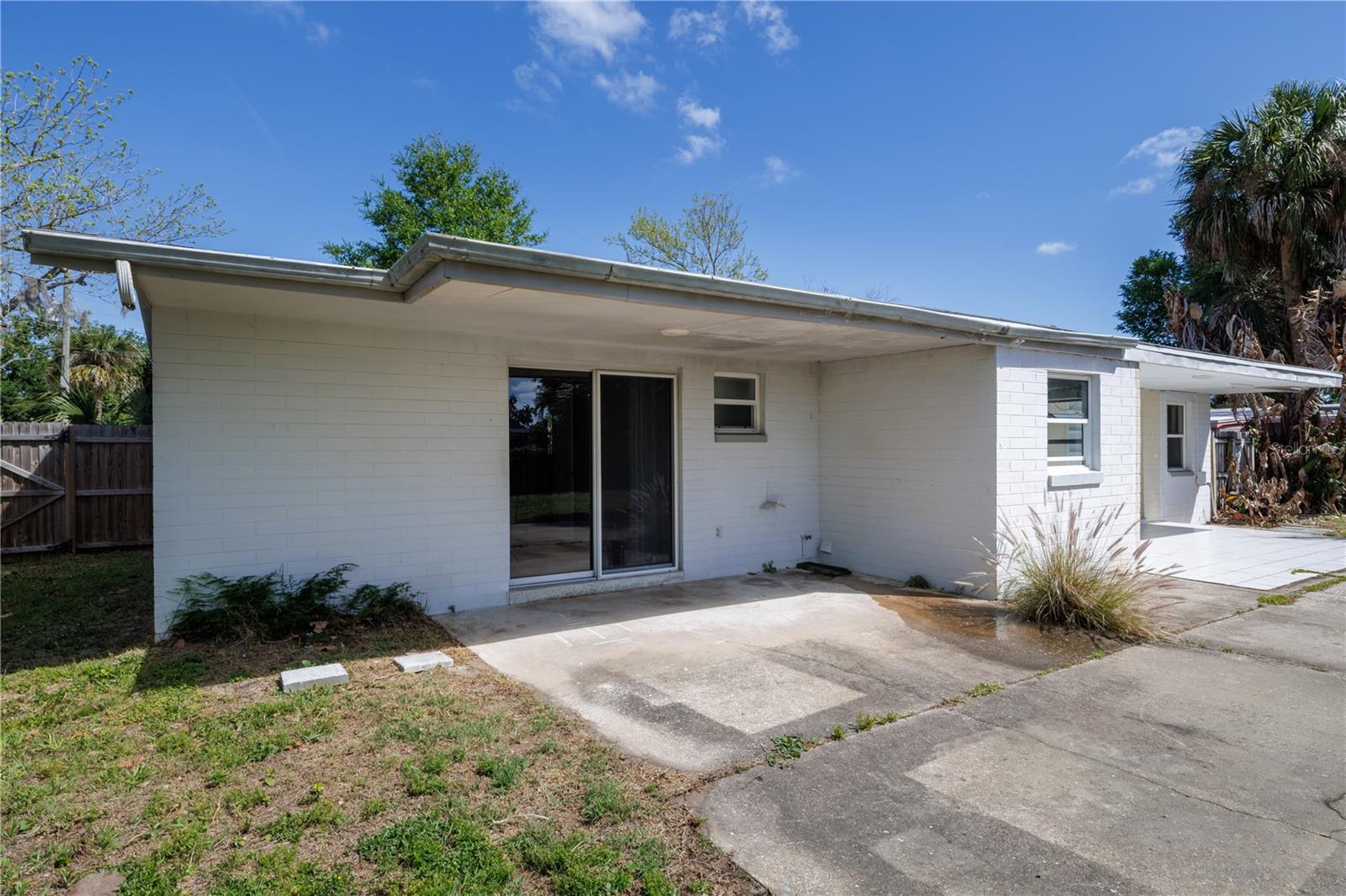 ELLISON HOMES ROYAL - Residential