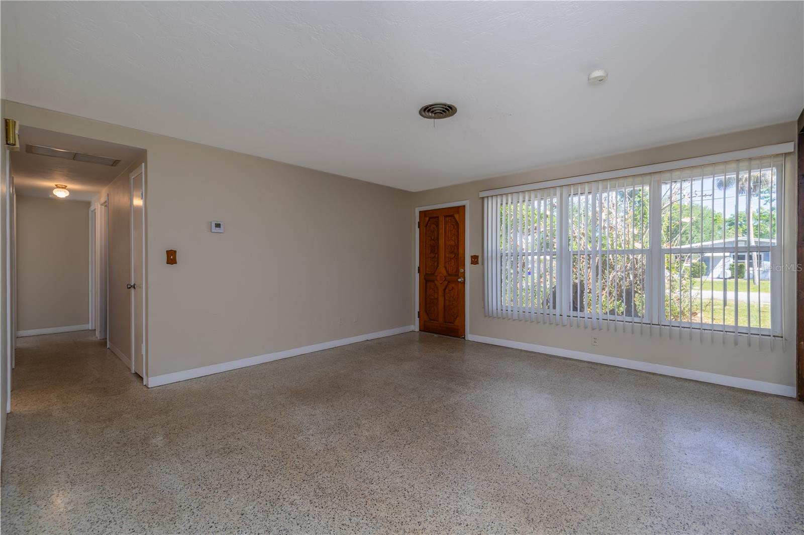 ELLISON HOMES ROYAL - Residential