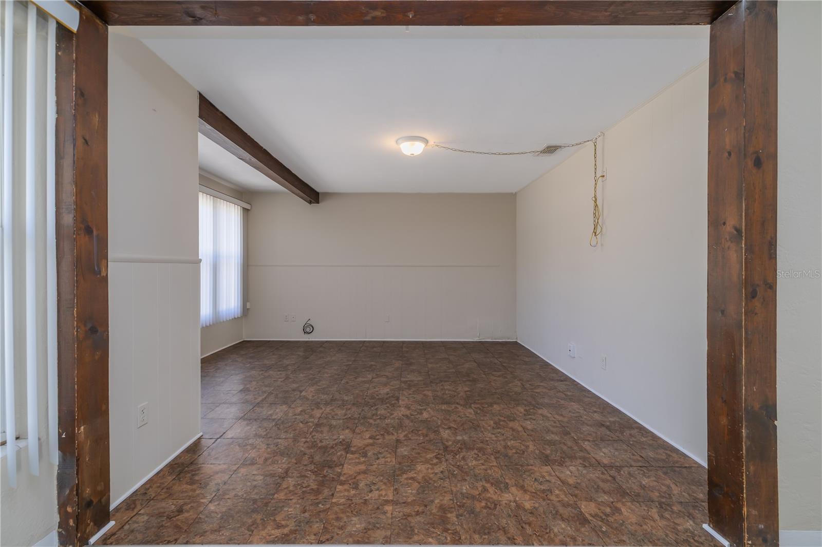 ELLISON HOMES ROYAL - Residential