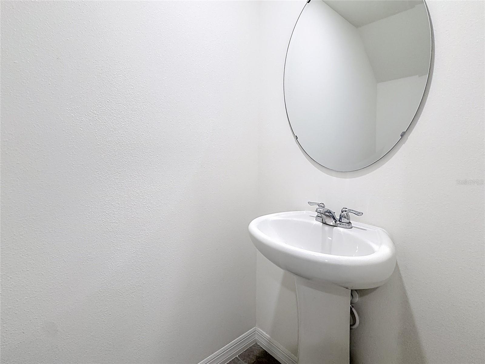 HARMONY WEST TWNHMS - Residential Lease