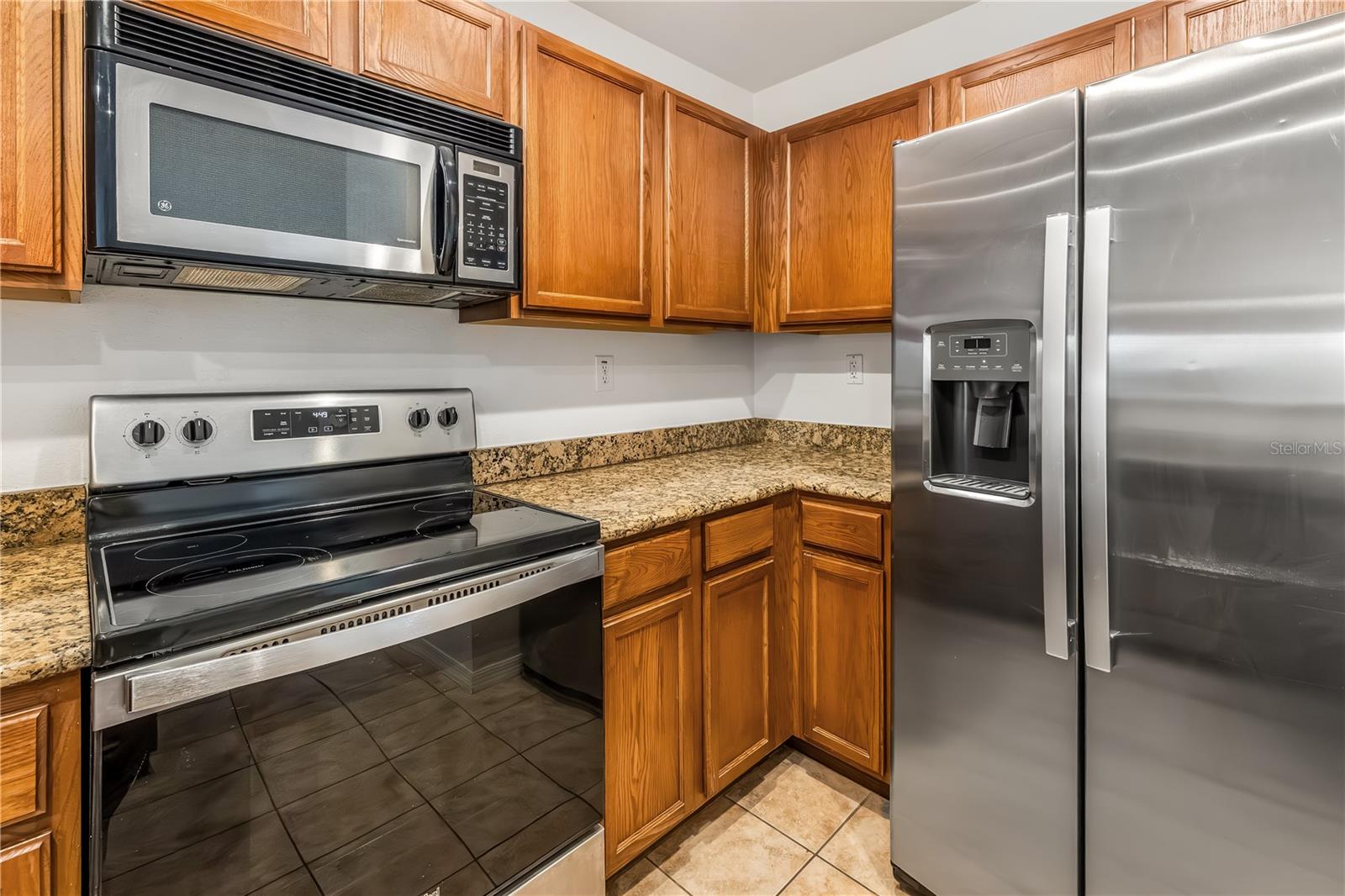 PALM POINTE I CONDO PH I - Residential