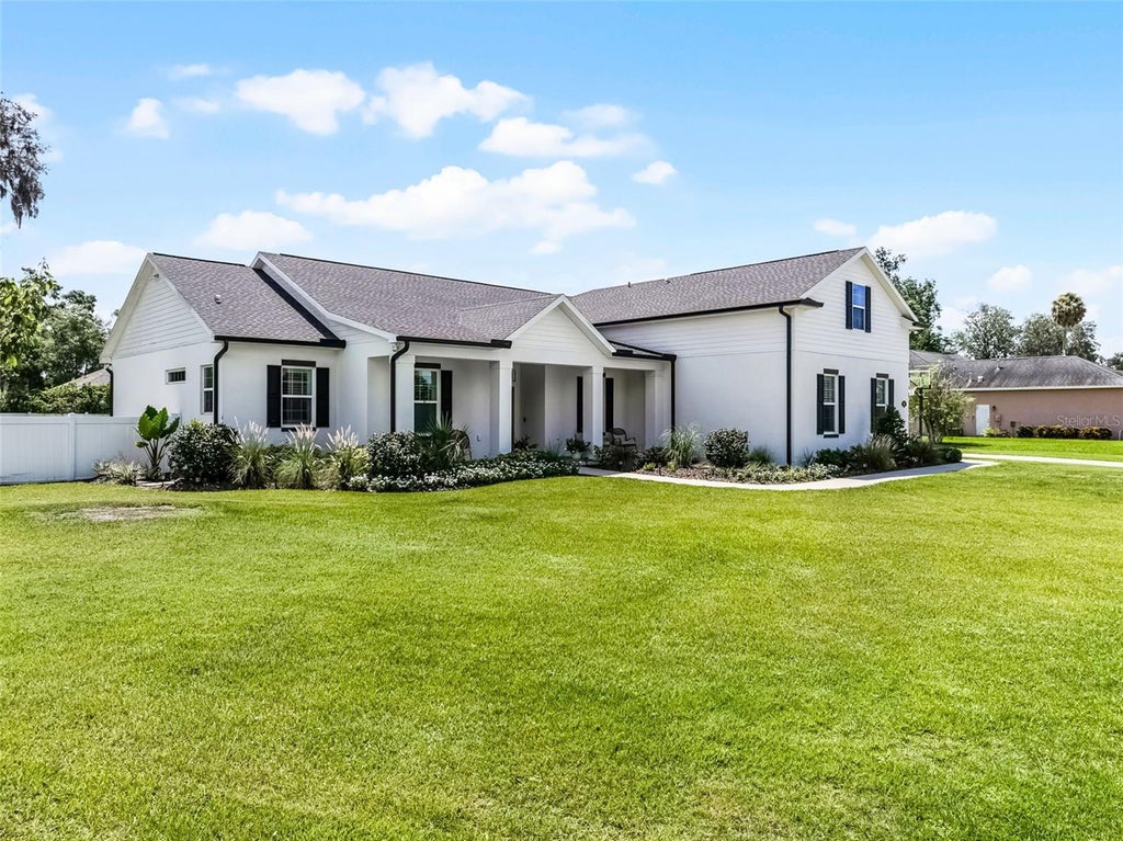 Photo of 926 John Cressler Drive, Seffner, FL 33584 (MLS # TB8523935)