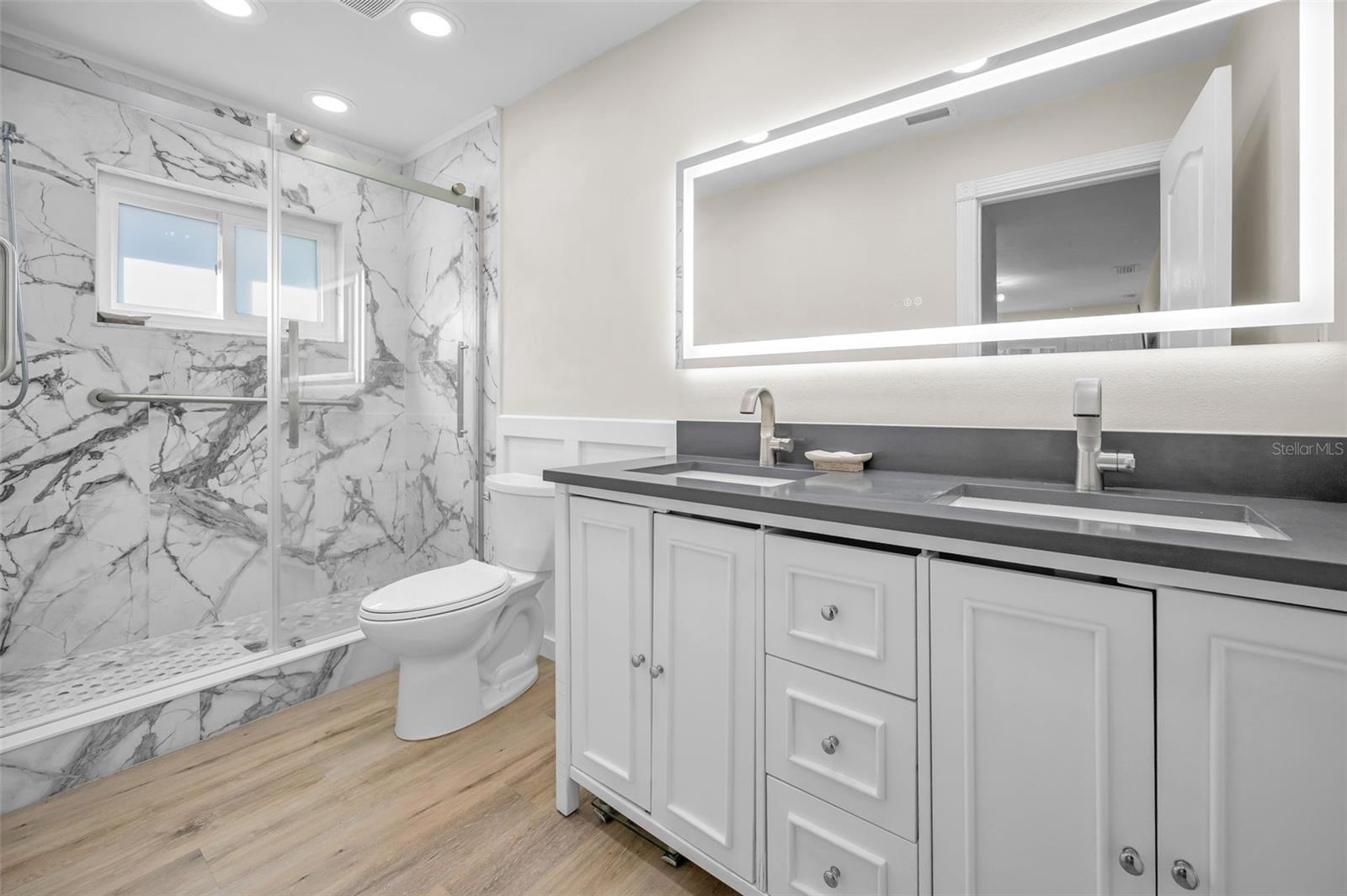 ANCHORAGE OF TARPON LAKE UNIT THREE THE - Residential