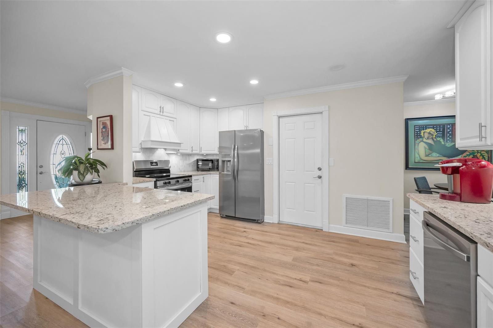 ANCHORAGE OF TARPON LAKE UNIT THREE THE - Residential