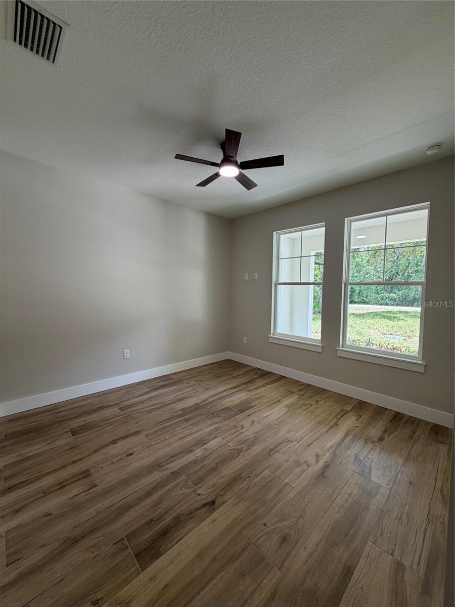 LAKE HARNEY RANCH ESTATES 3RD SEC - Residential