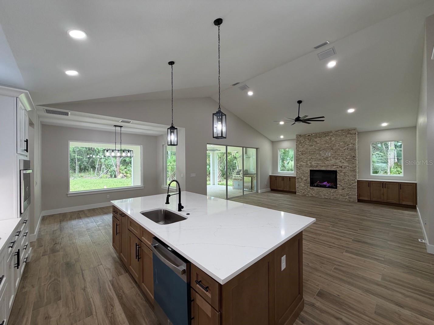 LAKE HARNEY RANCH ESTATES 3RD SEC - Residential