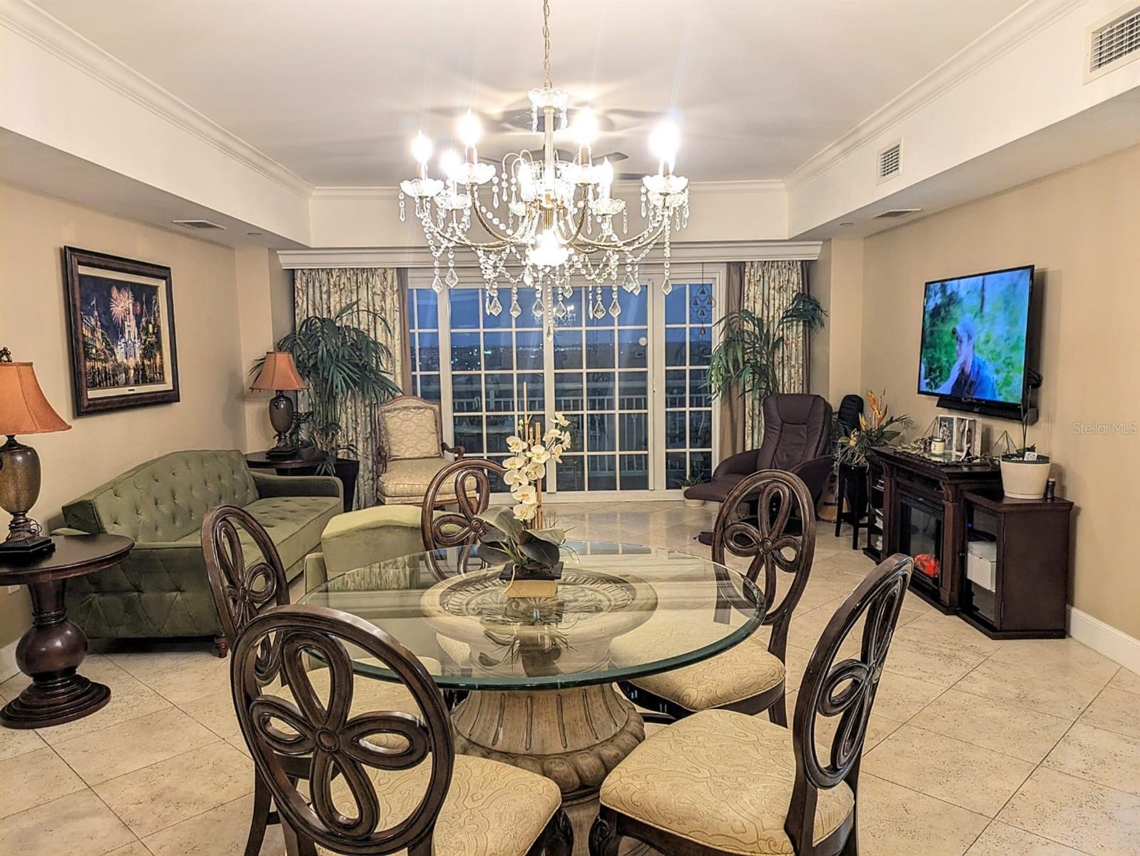 7593 GATHERING DRIVE 707