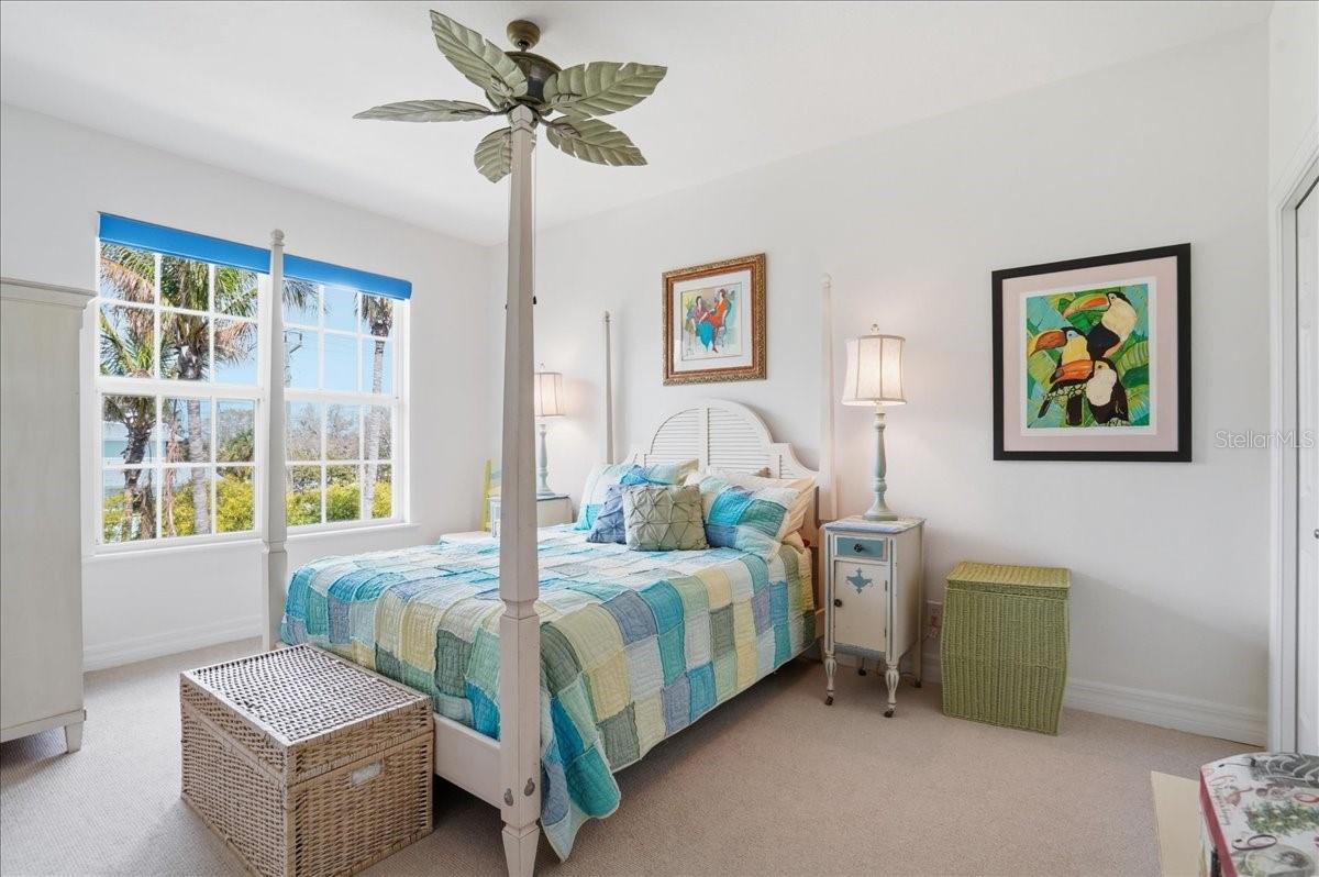 VENETIAN SHORES - Residential