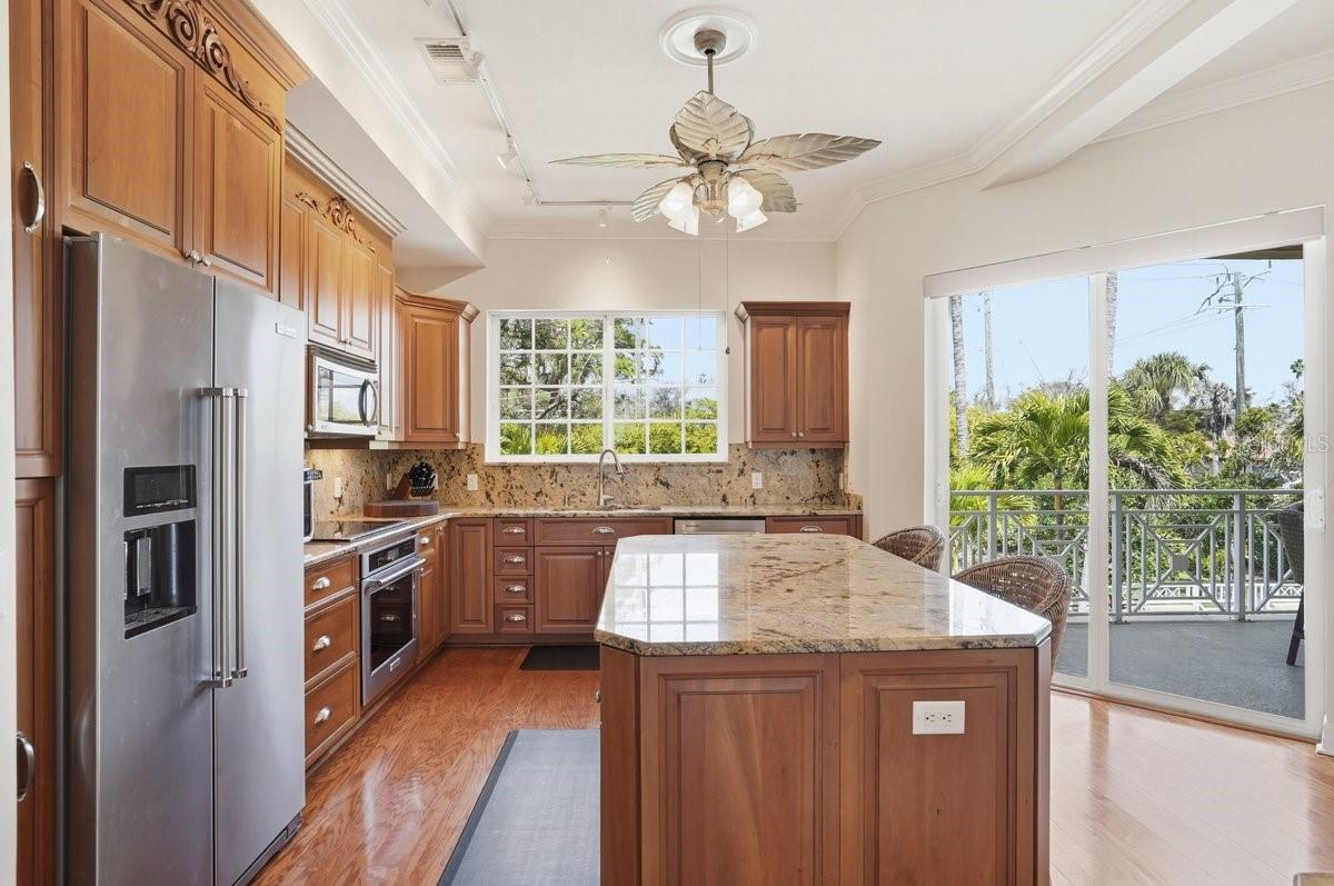 VENETIAN SHORES - Residential