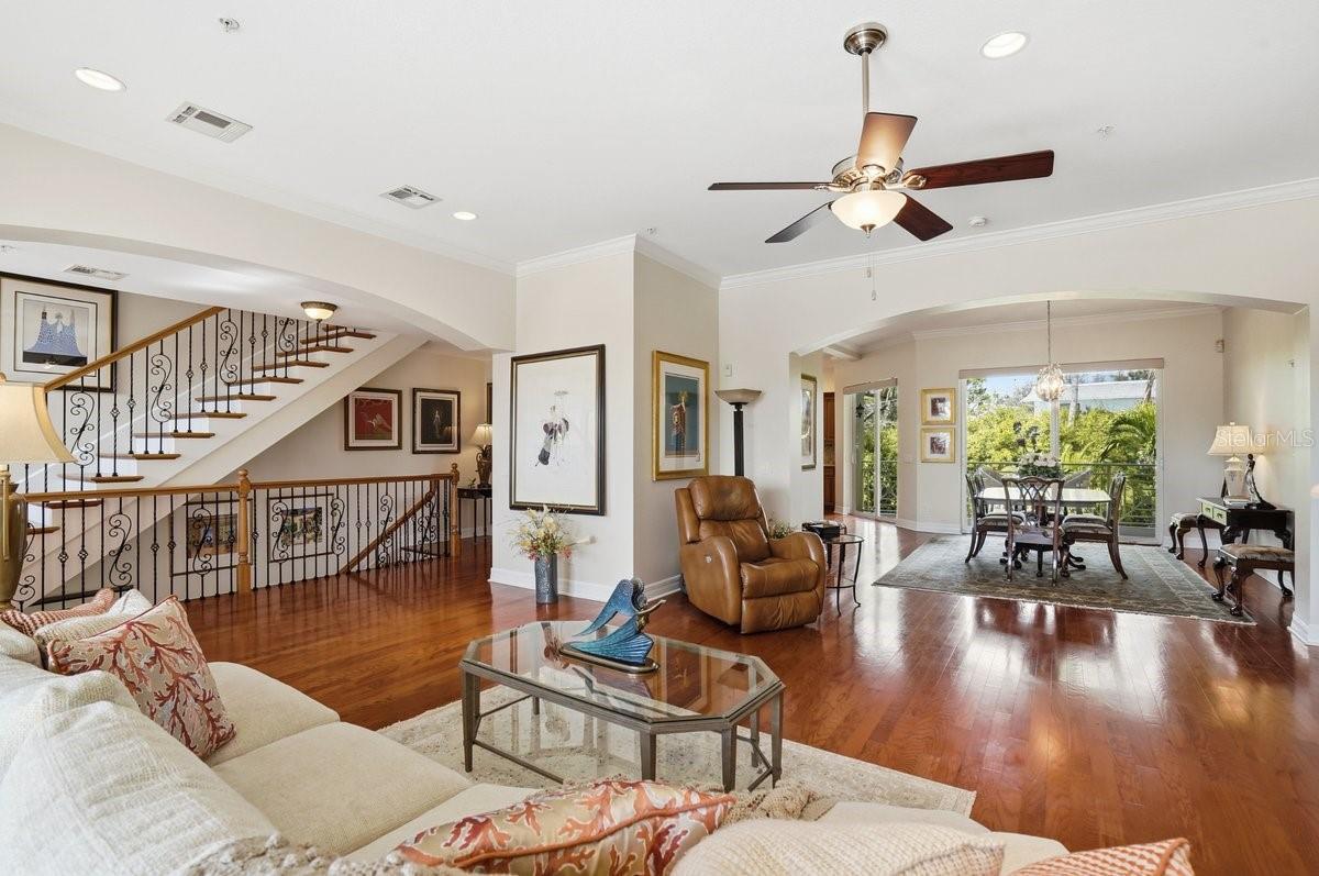 VENETIAN SHORES - Residential