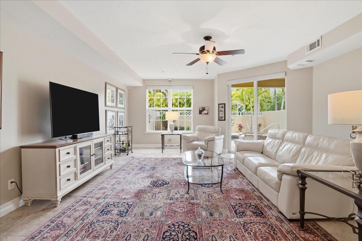 VENETIAN SHORES - Residential