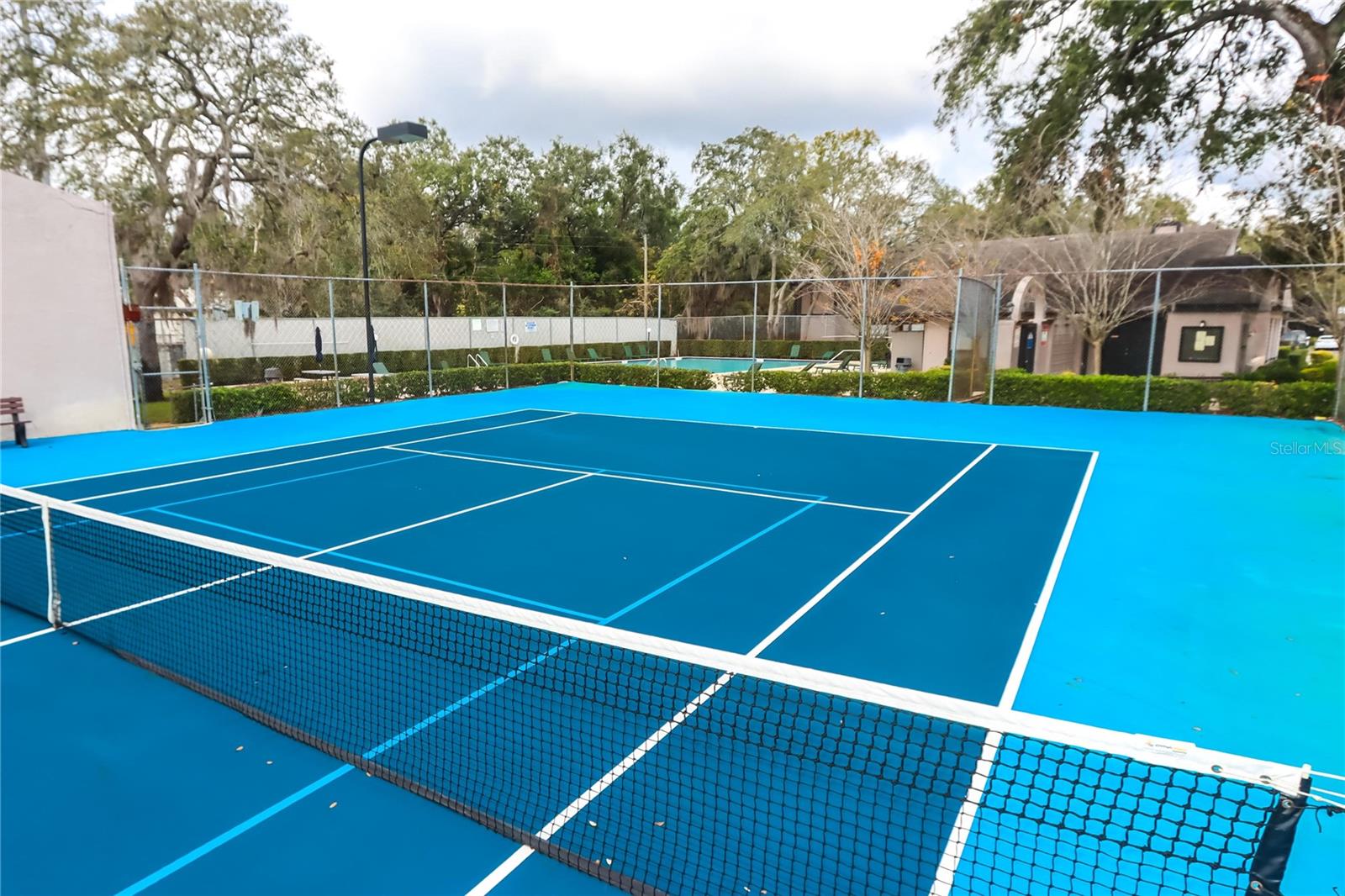 NORTH OAKS CONDO I - Residential