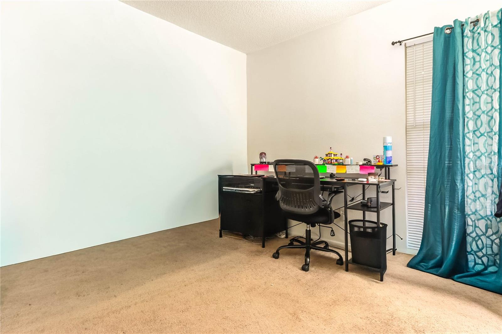 NORTH OAKS CONDO I - Residential