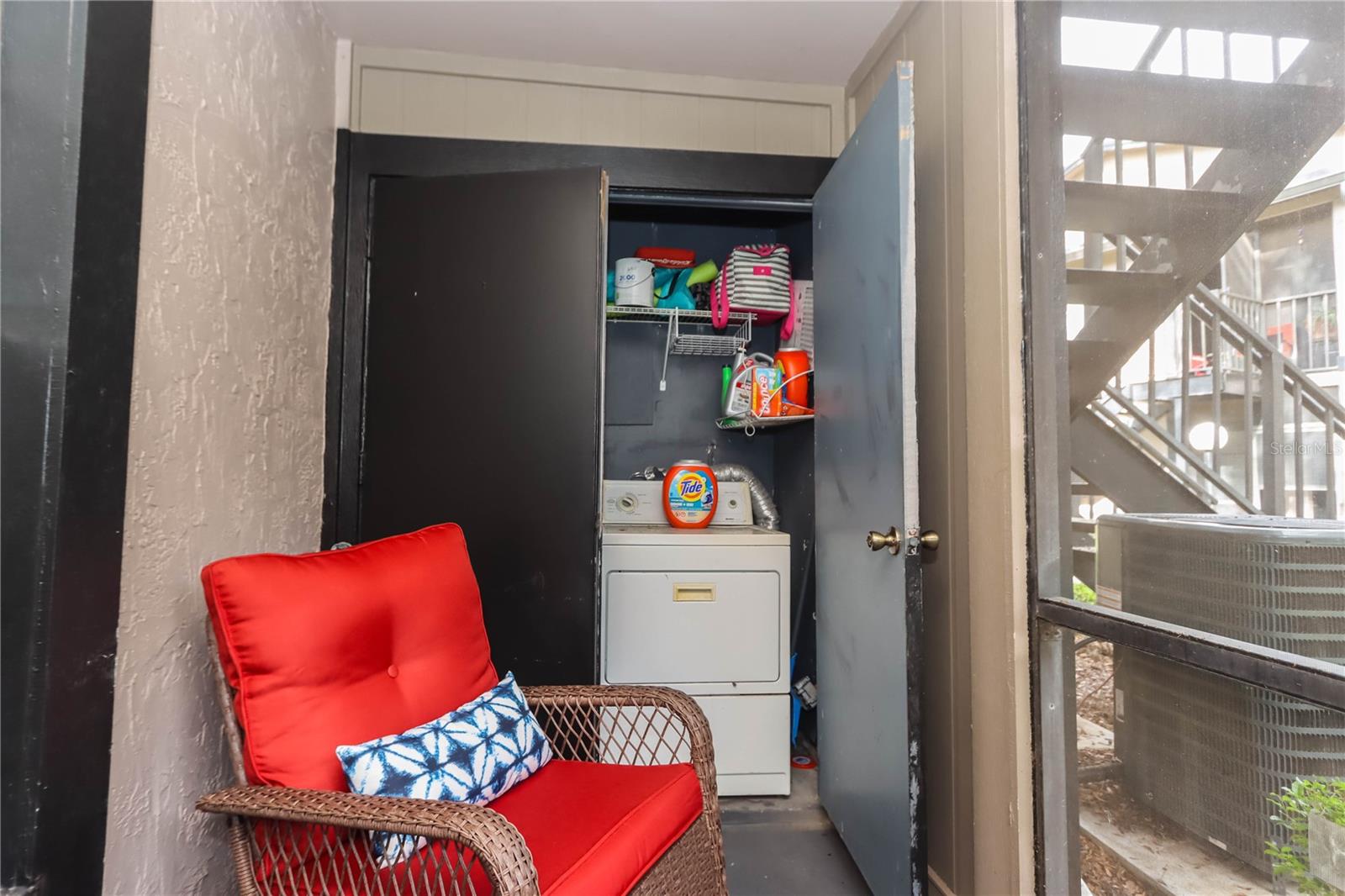 NORTH OAKS CONDO I - Residential