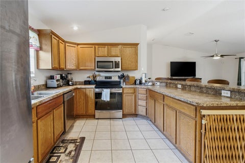 Tiny photo for 16723 SE 173rd Terrace Road, Weirsdale, FL 32195 (MLS # O6416233)