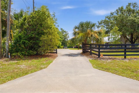 Tiny photo for 16723 SE 173rd Terrace Road, Weirsdale, FL 32195 (MLS # O6416233)