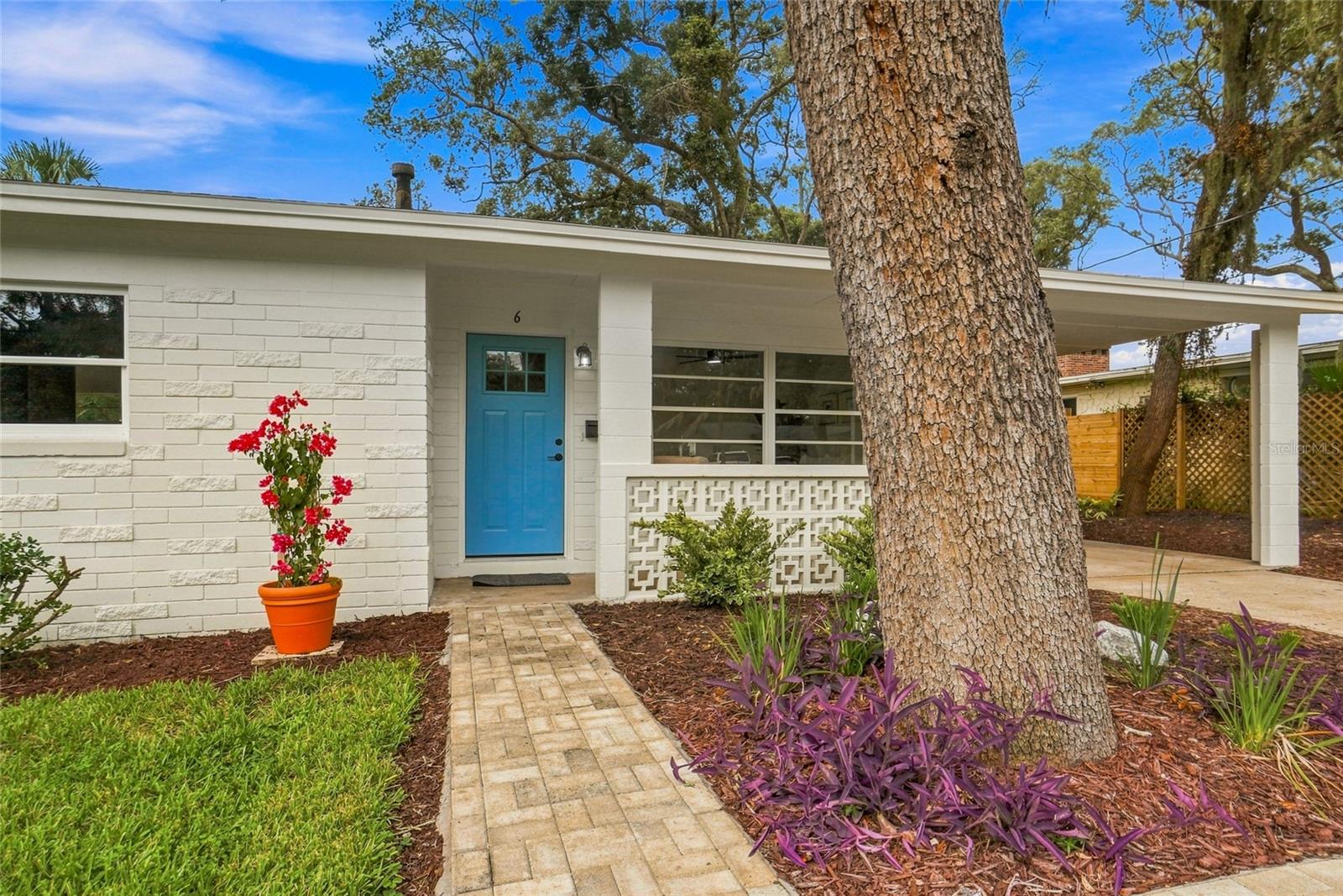 6 MARILYN AVENUE