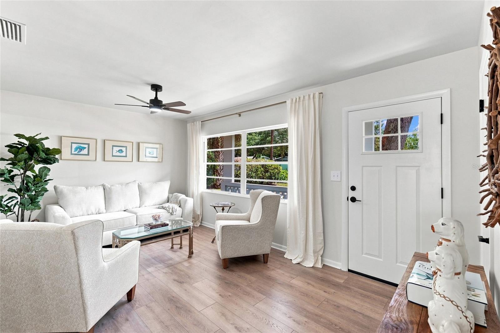 6 MARILYN AVENUE