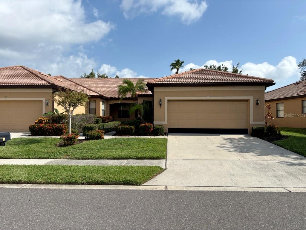 Photo of 229 Shell Falls Drive, Apollo Beach, FL 33572 (MLS # TB8536384)