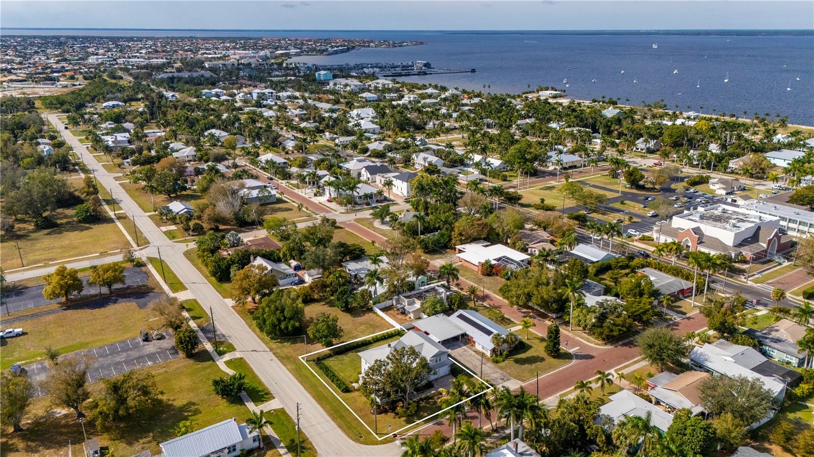 PUNTA GORDA - Residential