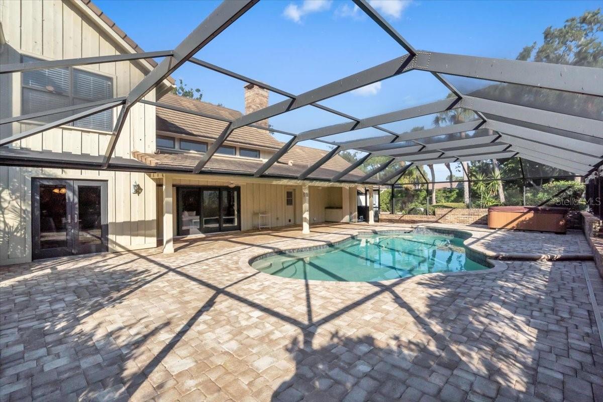 RIVERVIEW LANDINGS - Residential