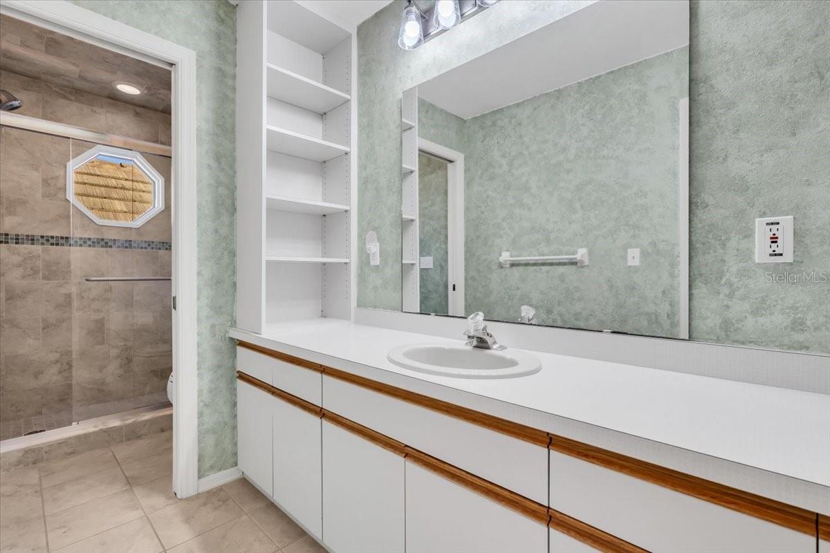 RIVERVIEW LANDINGS - Residential