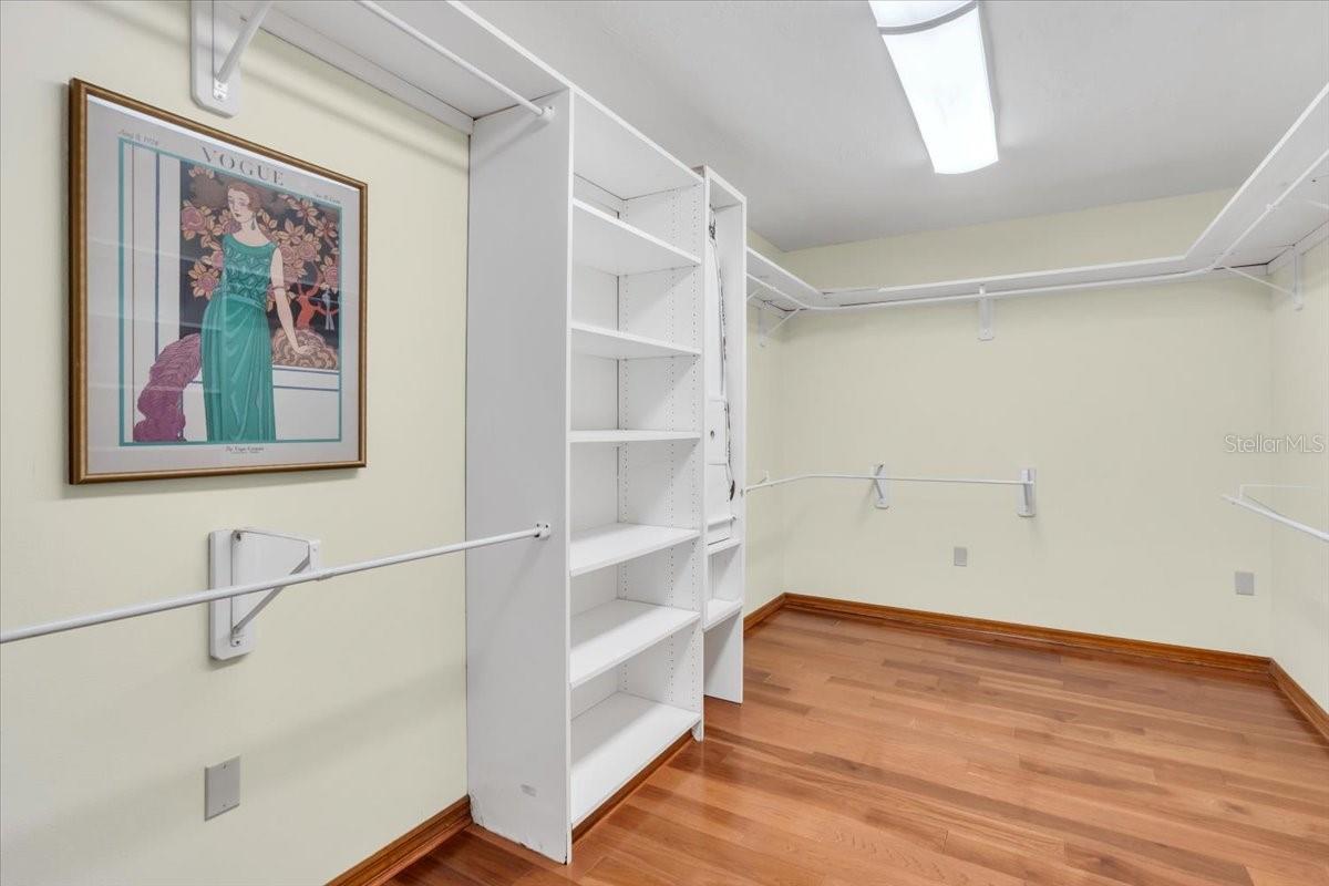 RIVERVIEW LANDINGS - Residential