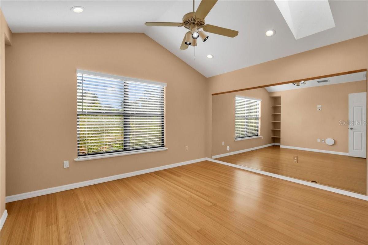 RIVERVIEW LANDINGS - Residential