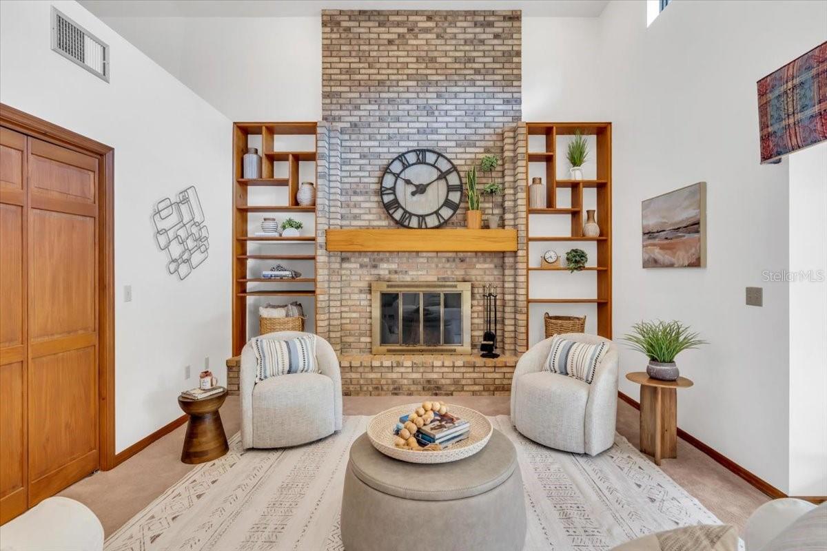 RIVERVIEW LANDINGS - Residential