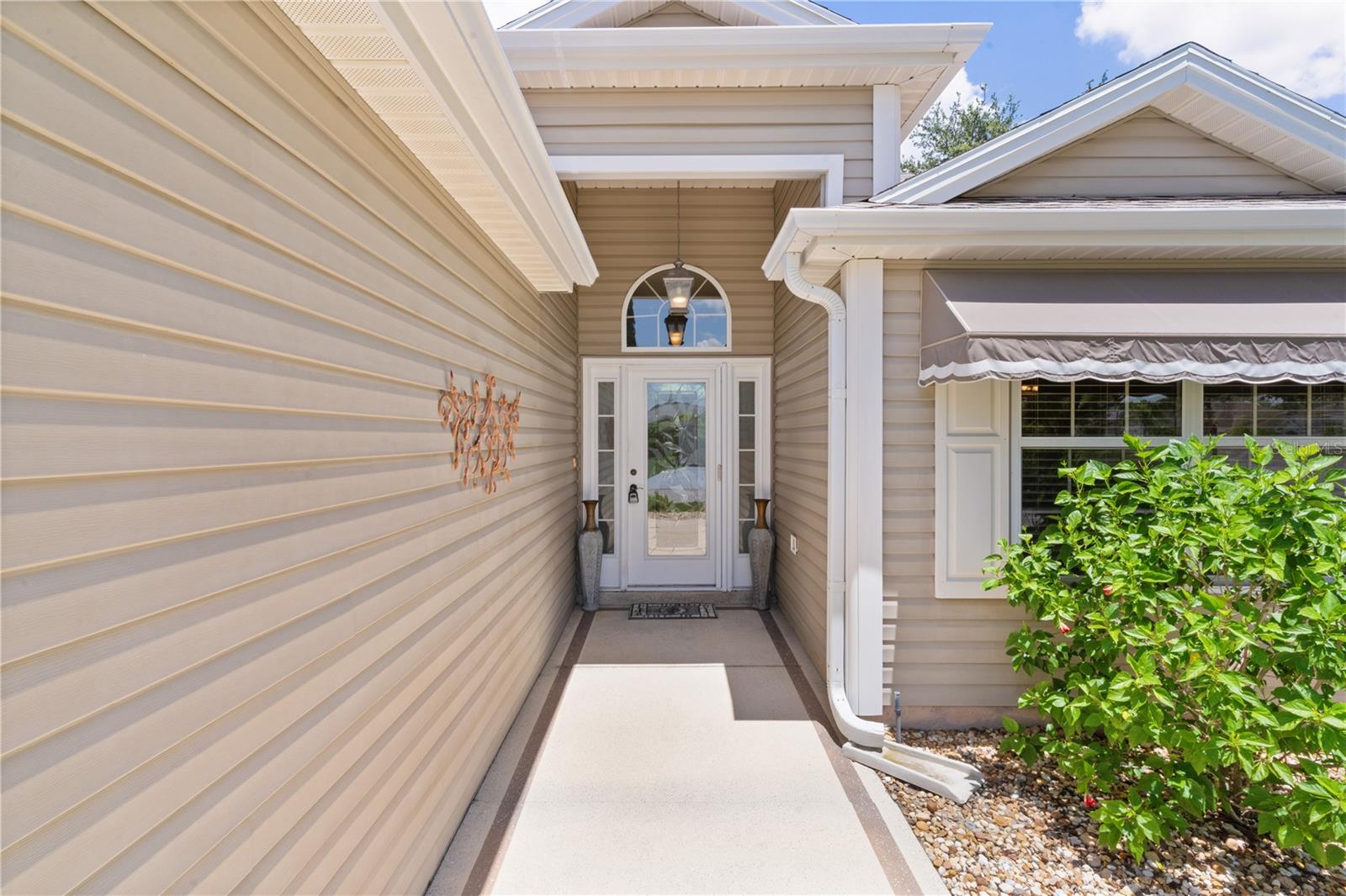 537 THISTLEDOWN WAY