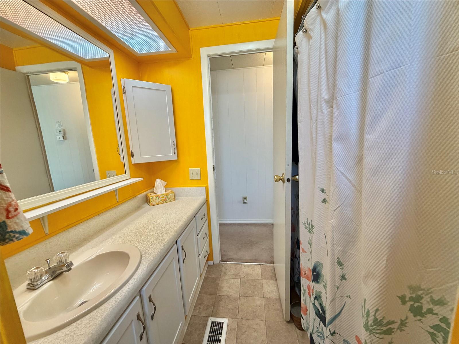 HAWTHORNE AT LEESBURG A COOP - Residential