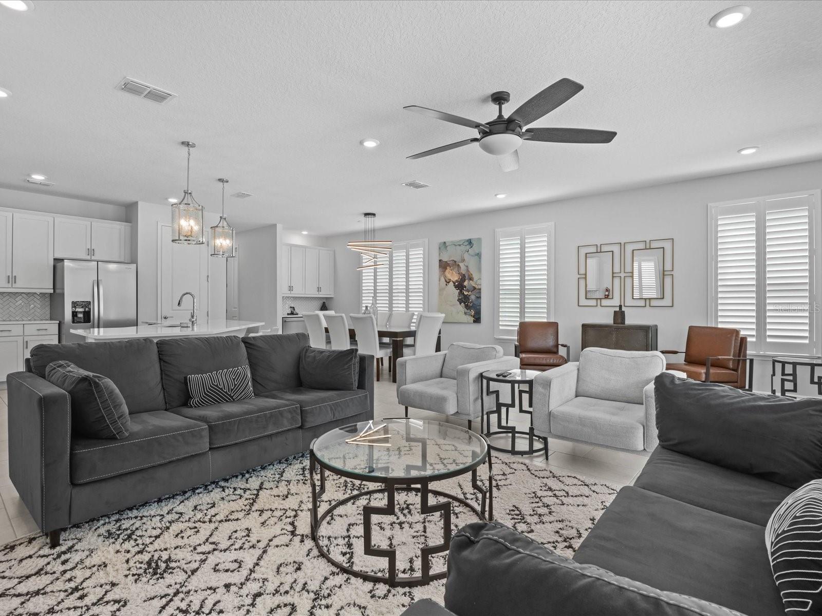 832 DESERT MOUNTAIN COURT