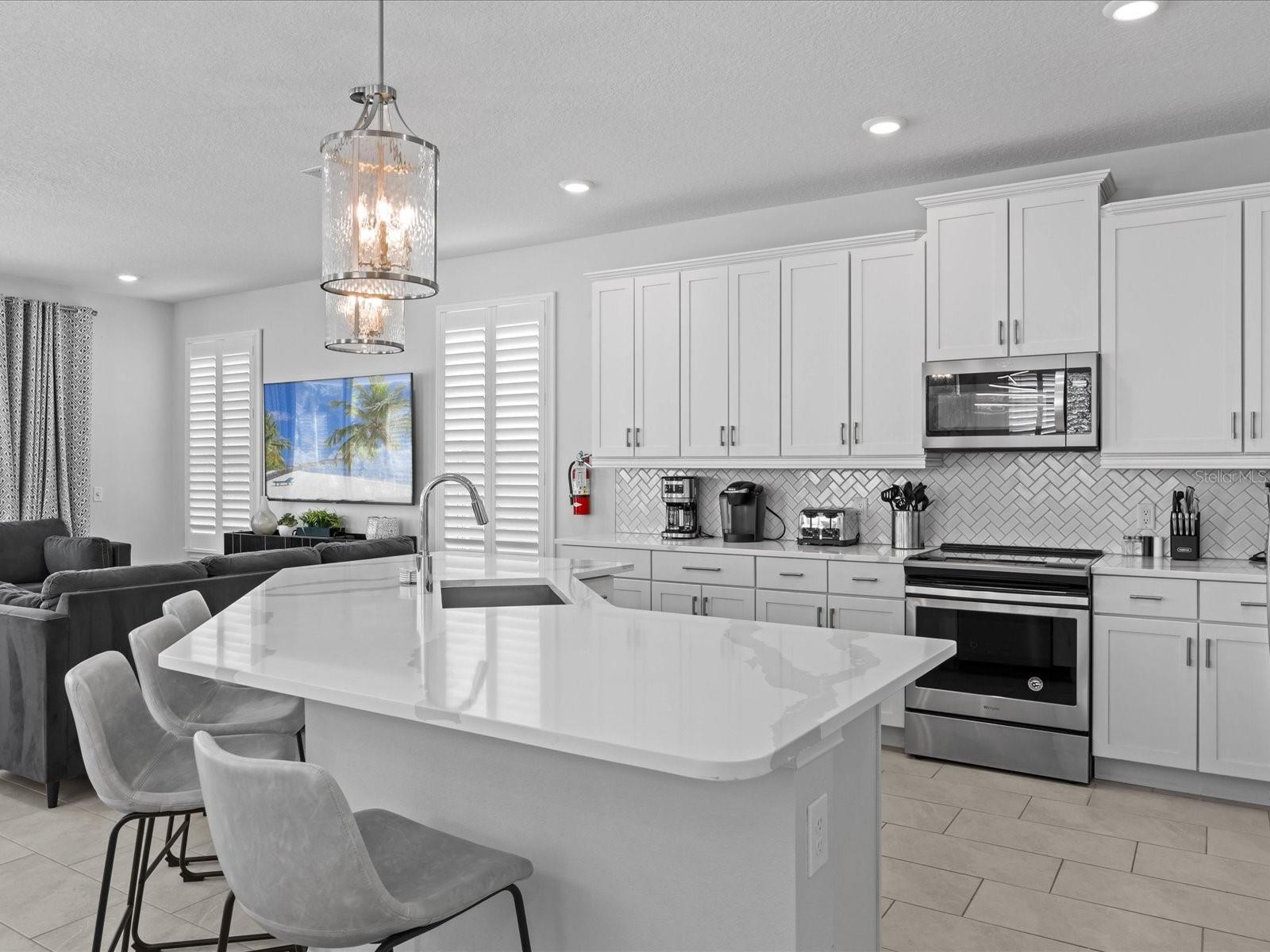 832 DESERT MOUNTAIN COURT