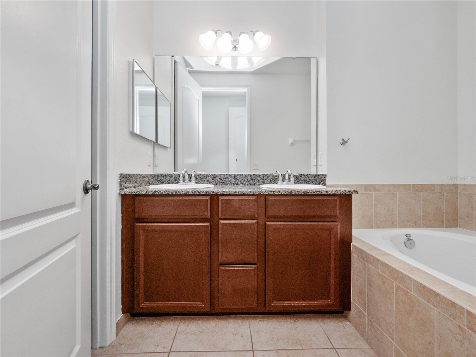 ISLES OF OVIEDO - Residential