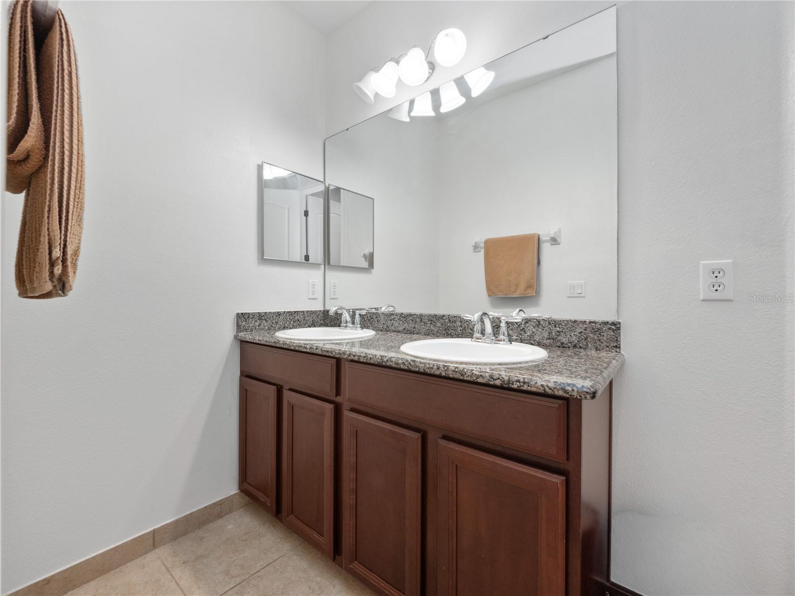 ISLES OF OVIEDO - Residential