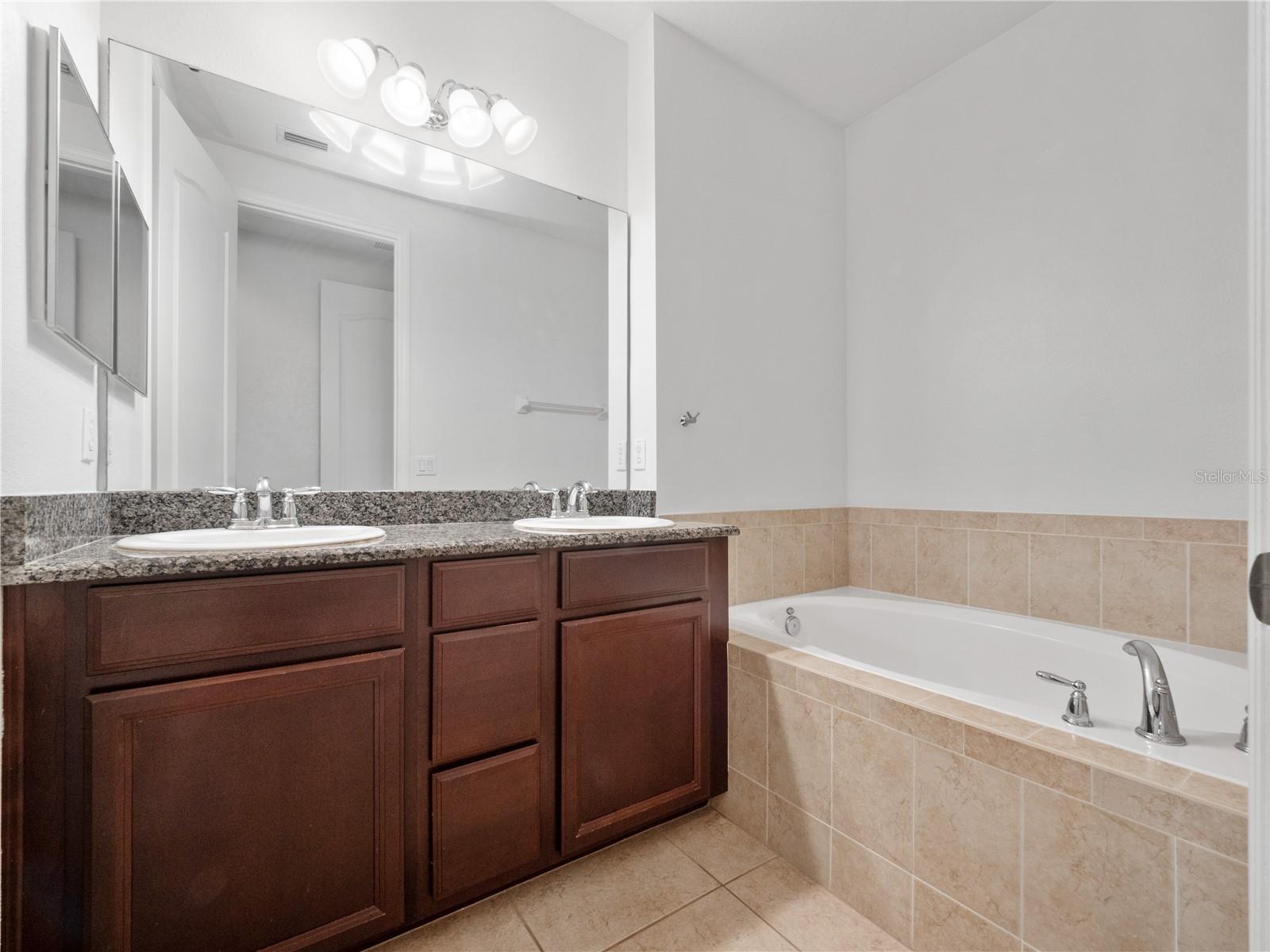 ISLES OF OVIEDO - Residential