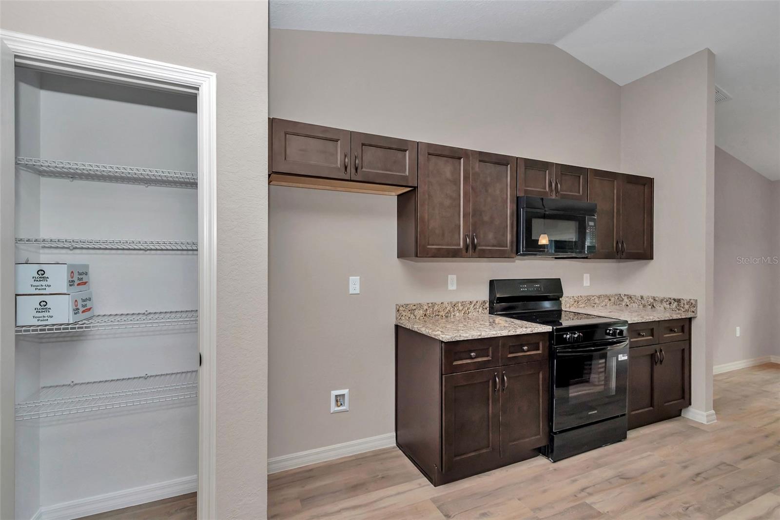 OCALA PARK ESTATES - Residential