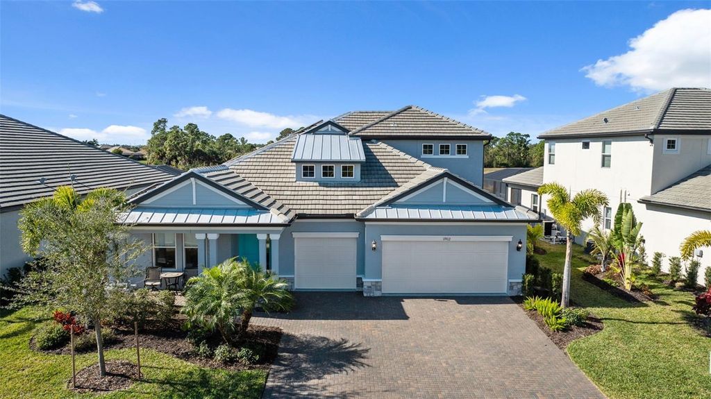 Photo of 19912 Bridgetown Loop, Venice, FL 34293 (MLS # A4679854)