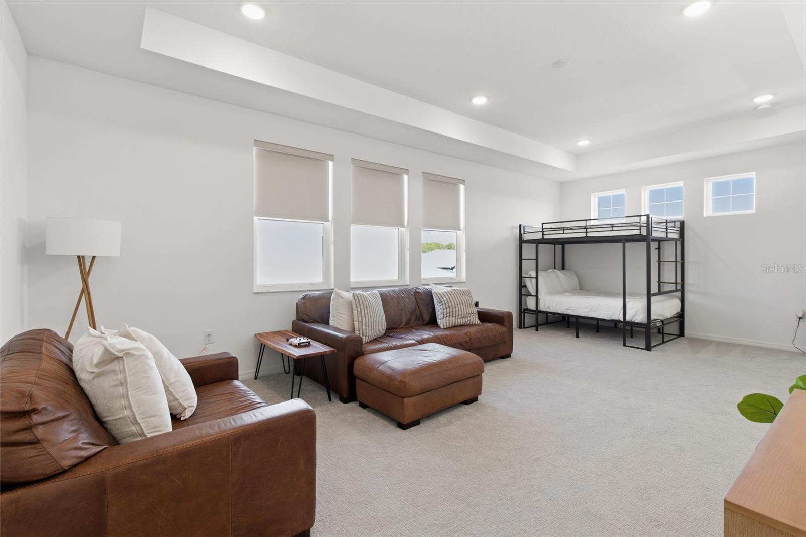 OASIS/WEST VLGS PH 2 - Residential