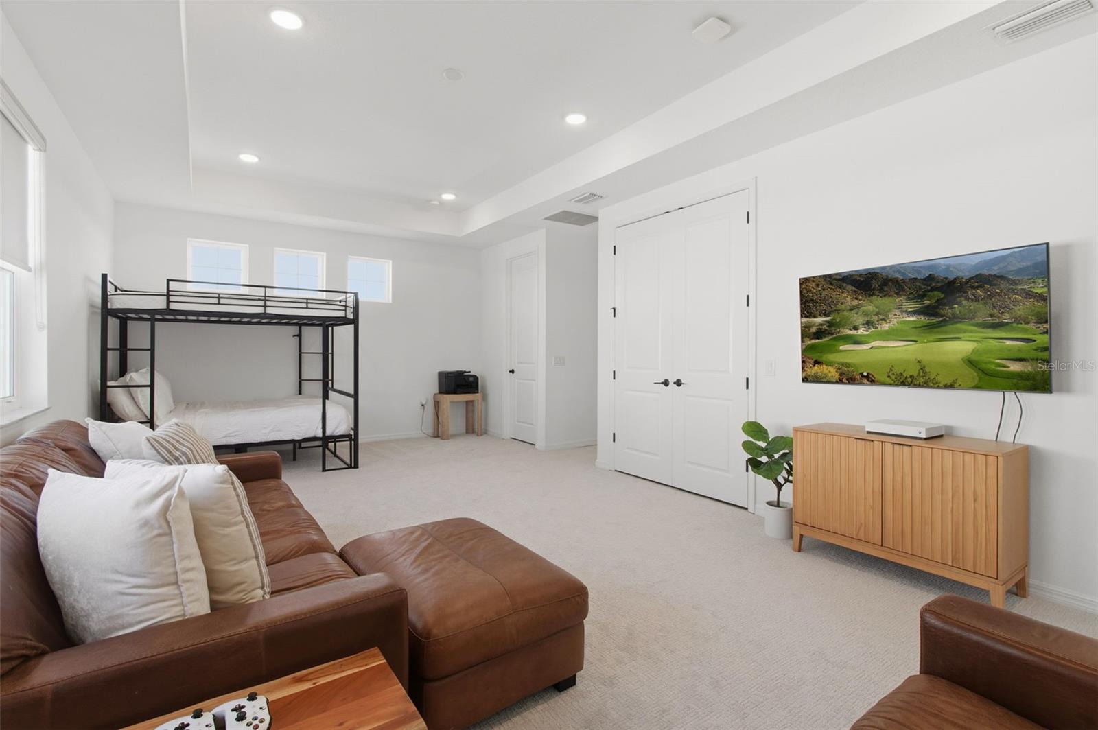 OASIS/WEST VLGS PH 2 - Residential