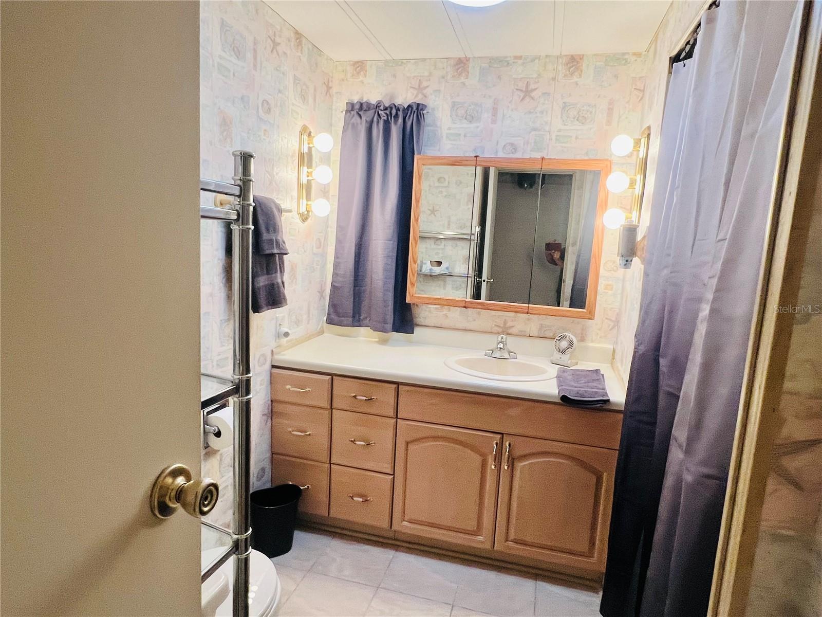 VENETIAN ESTATES - Residential