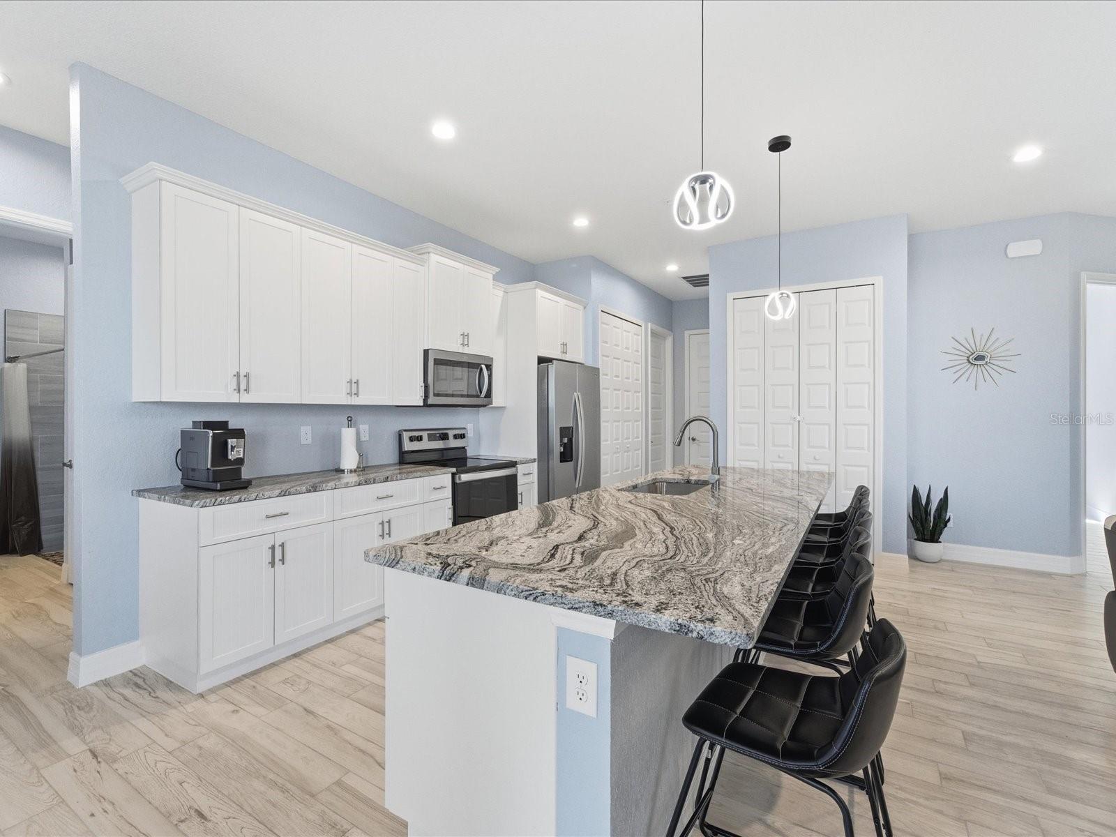 ROTONDA WEST-PINE VLY - Residential