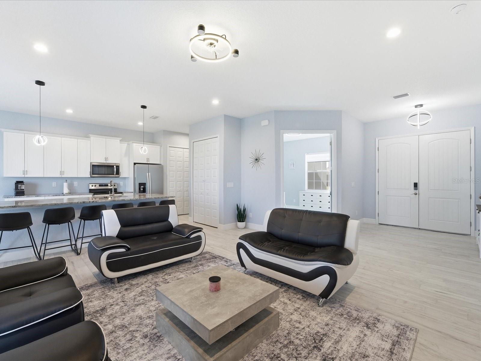 ROTONDA WEST-PINE VLY - Residential