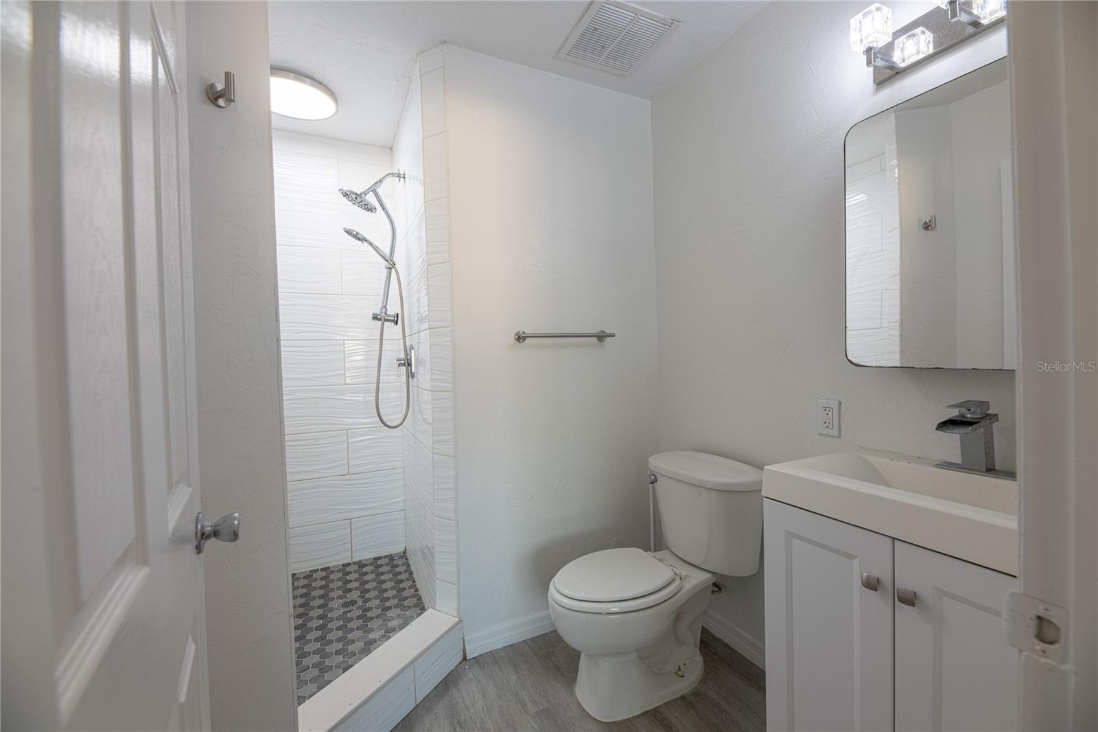 FAIRWAY OAKS - Residential