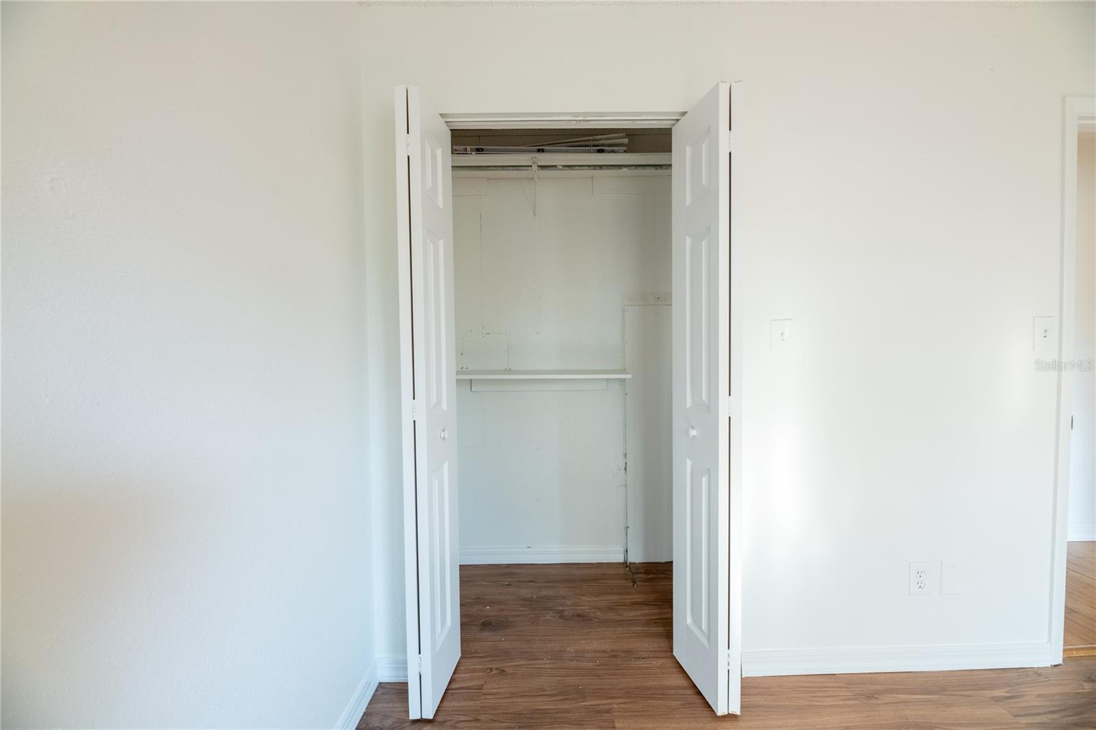 FAIRWAY OAKS - Residential