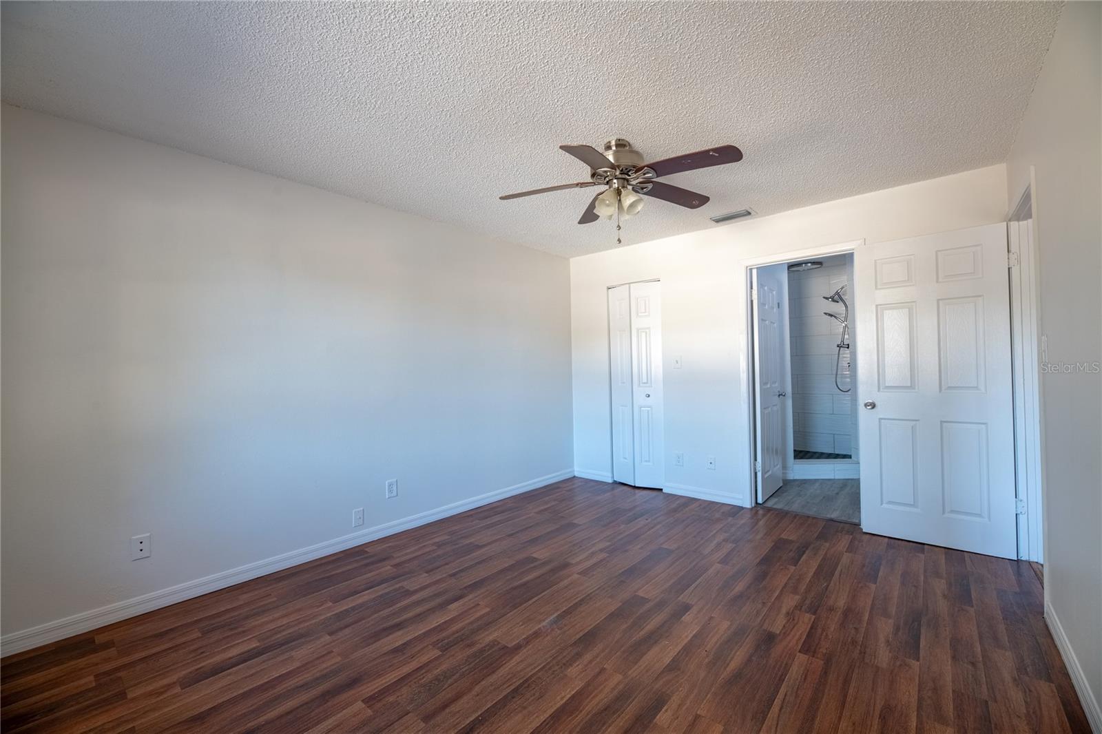 FAIRWAY OAKS - Residential