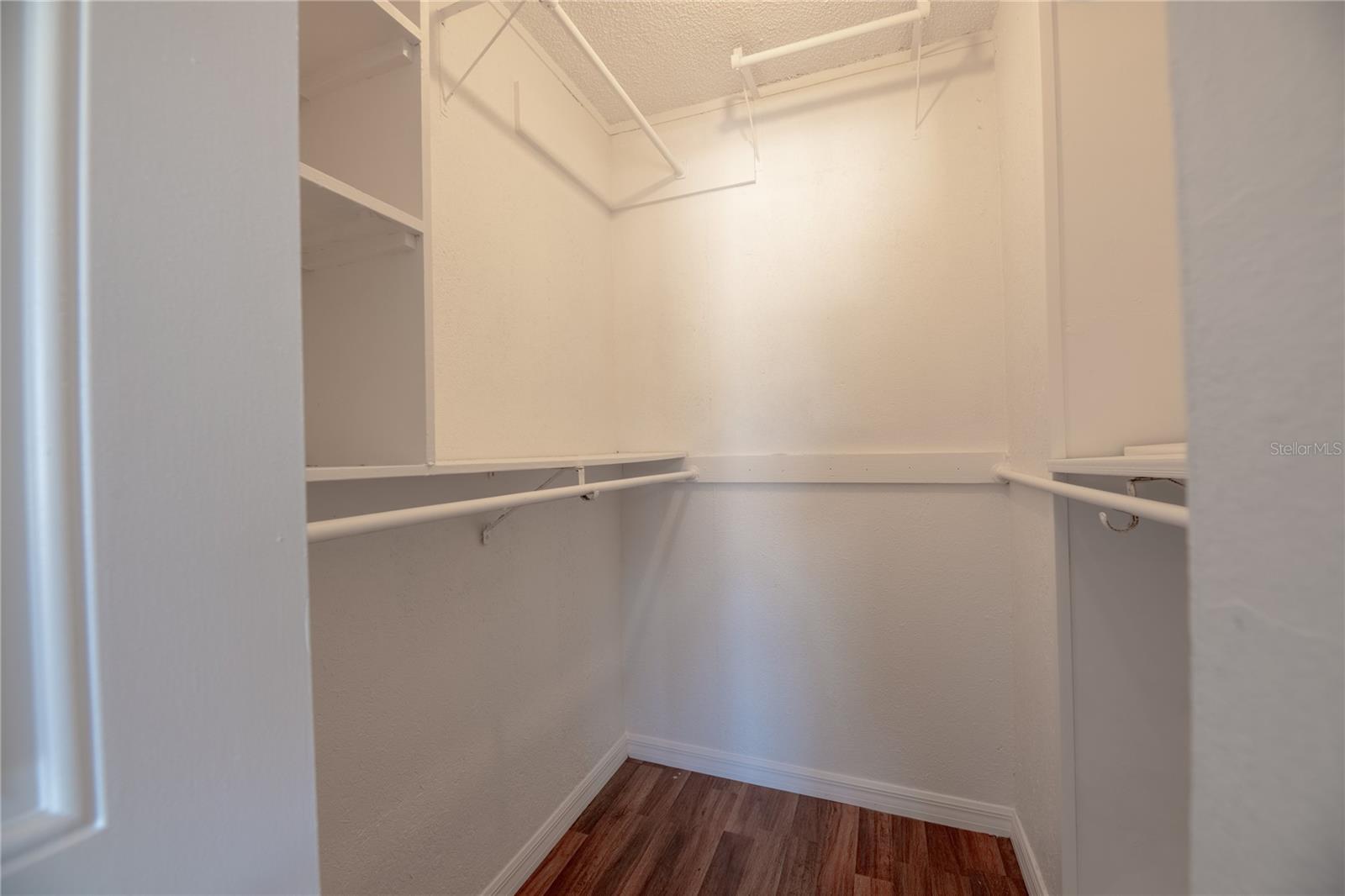 FAIRWAY OAKS - Residential