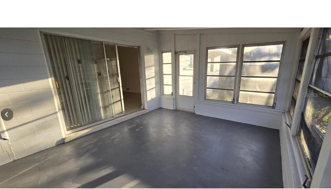 VENICE GARDENS - Residential Lease