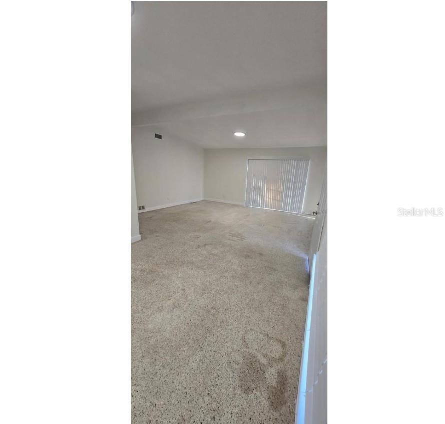 VENICE GARDENS - Residential Lease